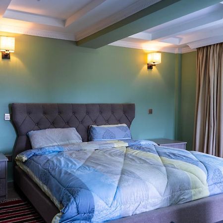 Alphas Homestay Найваша Екстериор снимка